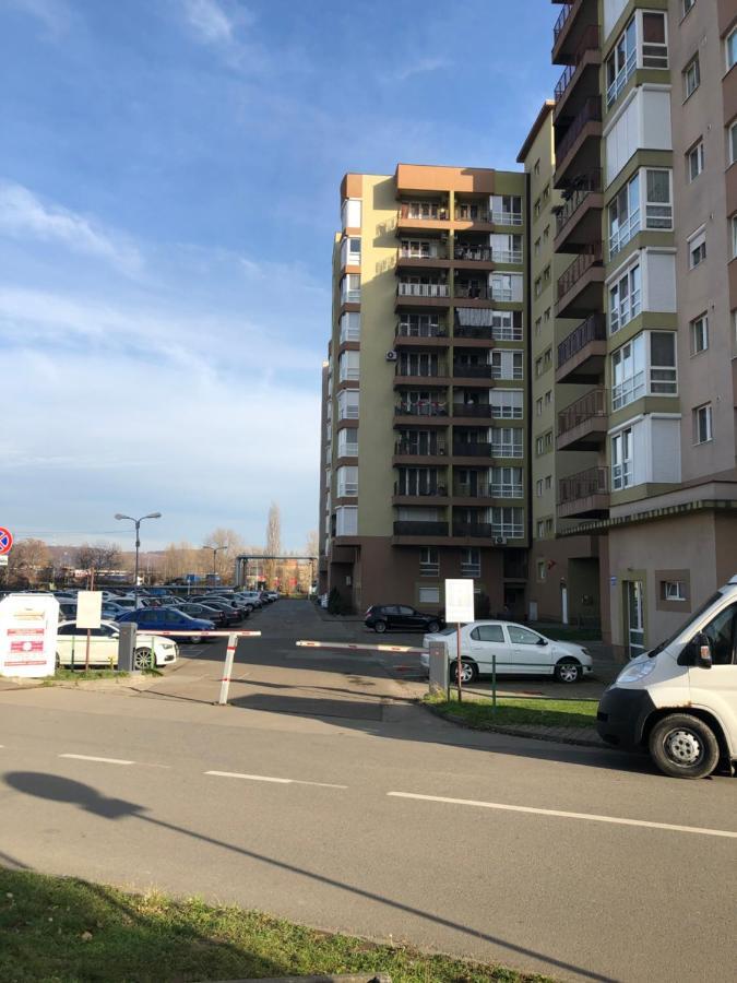 Apartament Avana Oradea Εξωτερικό φωτογραφία